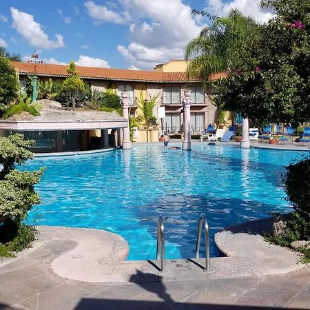 Gran Hotel Hacienda De La Noria Aguascalientes Eksteriør bilde The swimming pool at the hotel