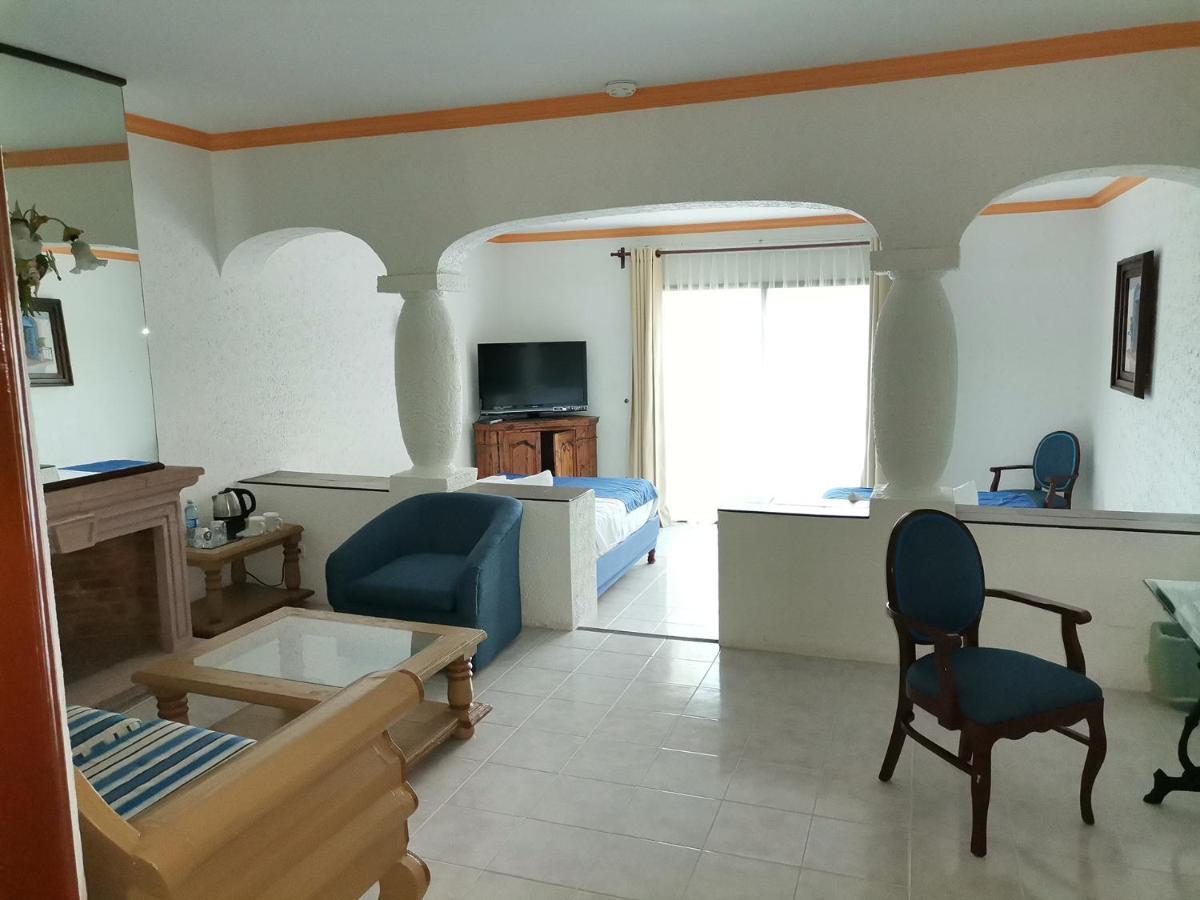 Gran Hotel Hacienda De La Noria Aguascalientes Eksteriør bilde A typical hotel room in the resort
